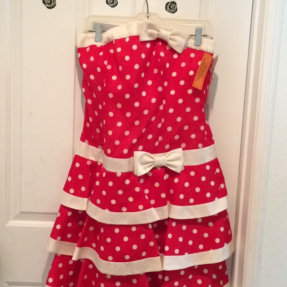 The Back Room Dresses & Skirts - New Red Polka Dot Strapless knee - Length  size10